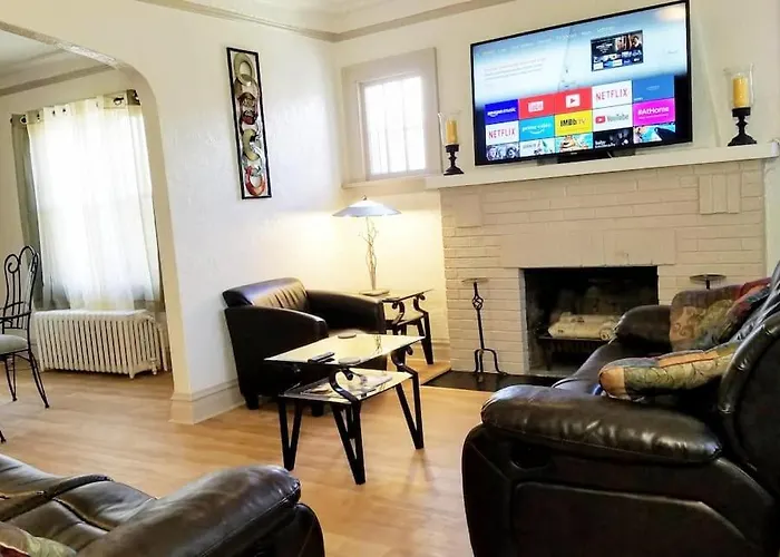 2 Bedroom Near Great Lakes Naval Base And 6 Flags *